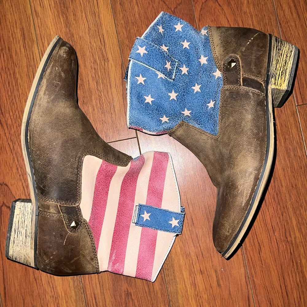 STERLING RIVER AMERICAN FLAG BOOTIES🇺🇸⭐️ - Picture 2 of 4